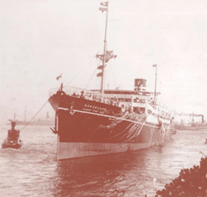 Figura 2: Navio com imigrantes japoneses, década 1950